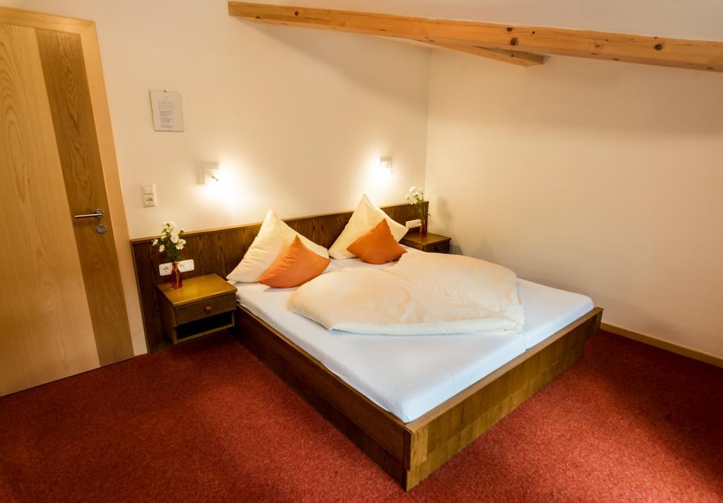 "Quality Hosts Arlberg" Hotel-Gasthof Freisleben Sankt Anton am Arlberg Esterno foto