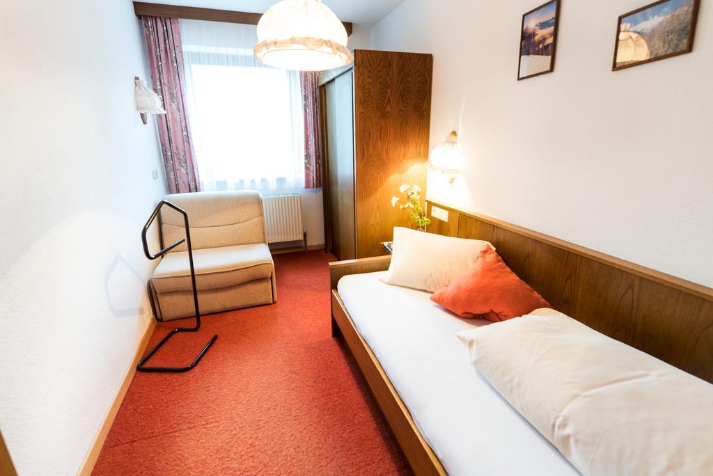 "Quality Hosts Arlberg" Hotel-Gasthof Freisleben Sankt Anton am Arlberg Esterno foto